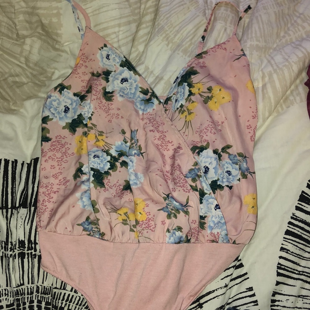 Floral body suit low cut
